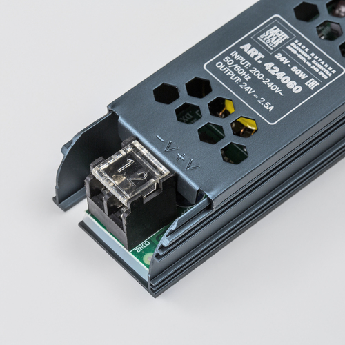 60CORDA5 Corda Тросовая система CORDA 5м и блок питания на 60W (max мощность ленты 11W/метр)